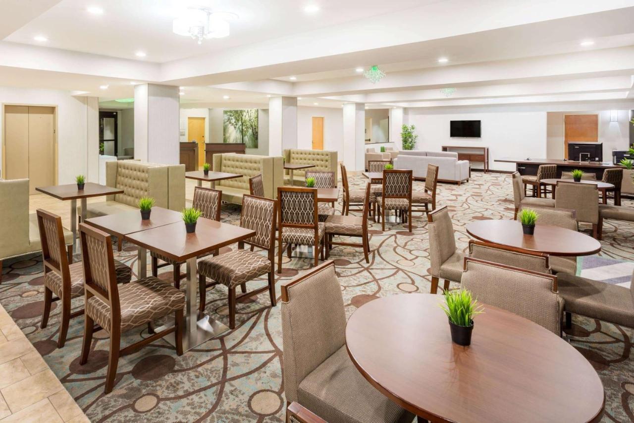 Wyndham Garden Greenville / Spartanburg Airport Kültér fotó