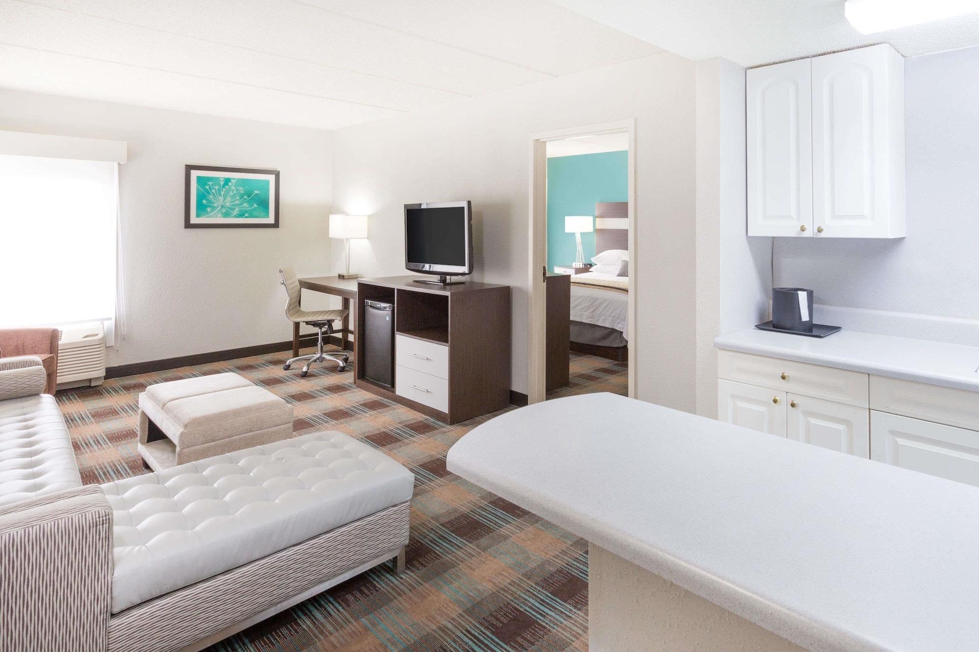 Wyndham Garden Greenville / Spartanburg Airport Kültér fotó